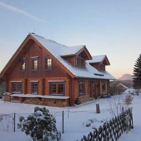 Ferienwohnung Im Blockhaus Rosenkranz Rathmannsdorf Luaran gambar